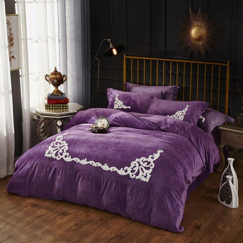 Velvet Embroidered Bedding Set - Nordic Side - 