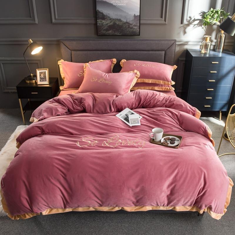 So Lovely Velvet Bedding Set - Nordic Side - 