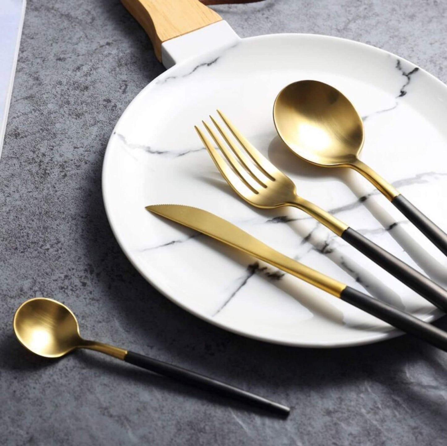 4 Pcs Black & Gold Cutlery Set - Nordic Side - 