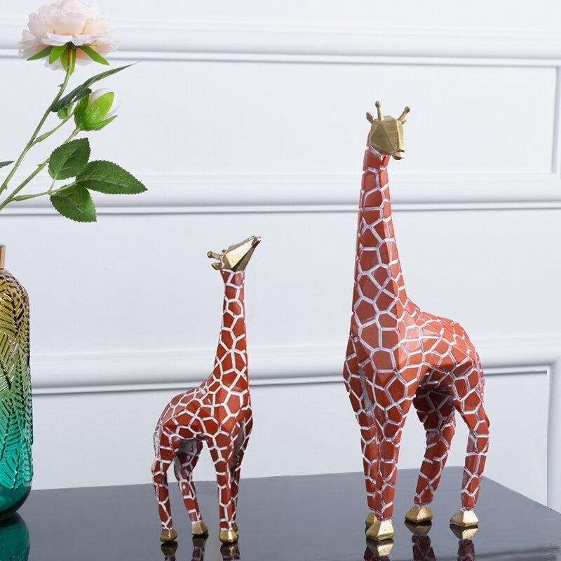 HomeQuill™ Handmade Geometric Giraffe Sculpture - Nordic Side - 