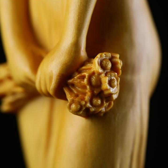 Wooden Artisan Wooden Beauty Statue