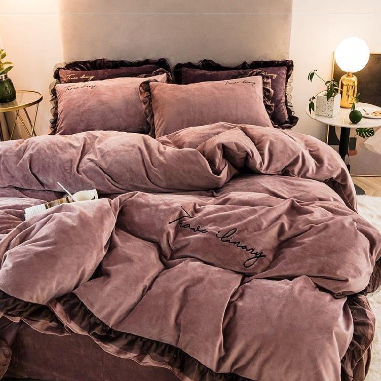 Simple Ruffles Velvet Bedding Set - Nordic Side - 