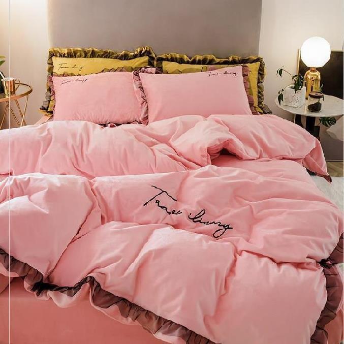 Simple Ruffles Velvet Bedding Set - Nordic Side - 