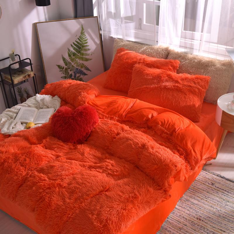 Colorful 4 Piece Faux Fur Bedding Set - Nordic Side - 