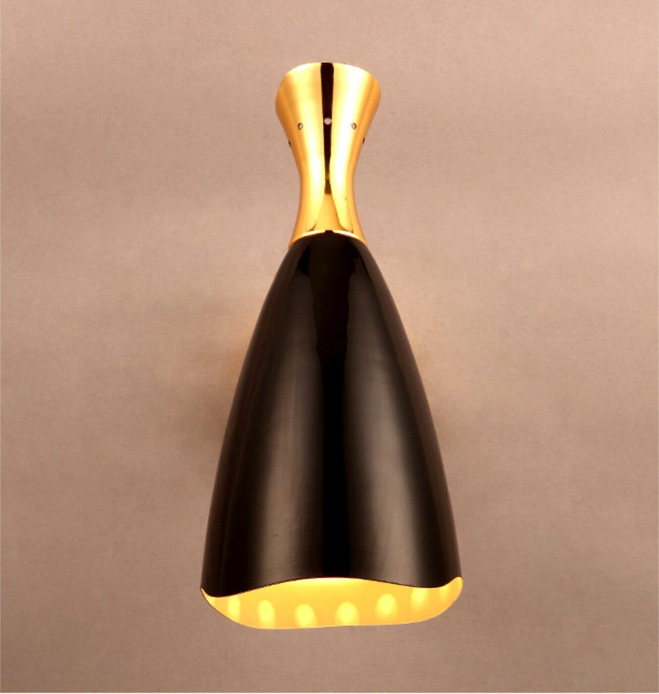 Postmodern Black Wall Lamp - Nordic Side - 