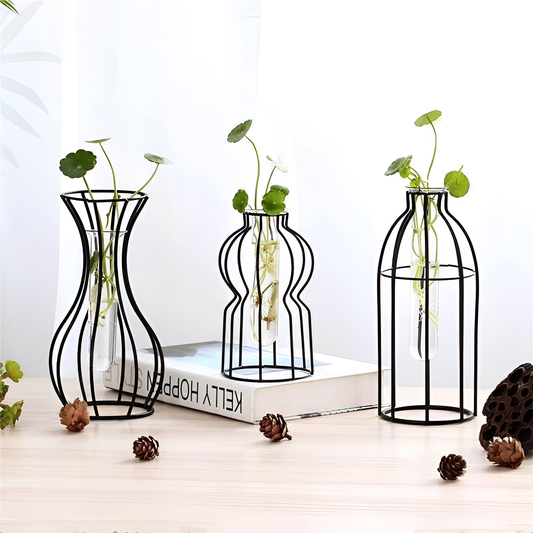 Geometric Elegant Iron Curve Vases | Vases | NordicAbode.com