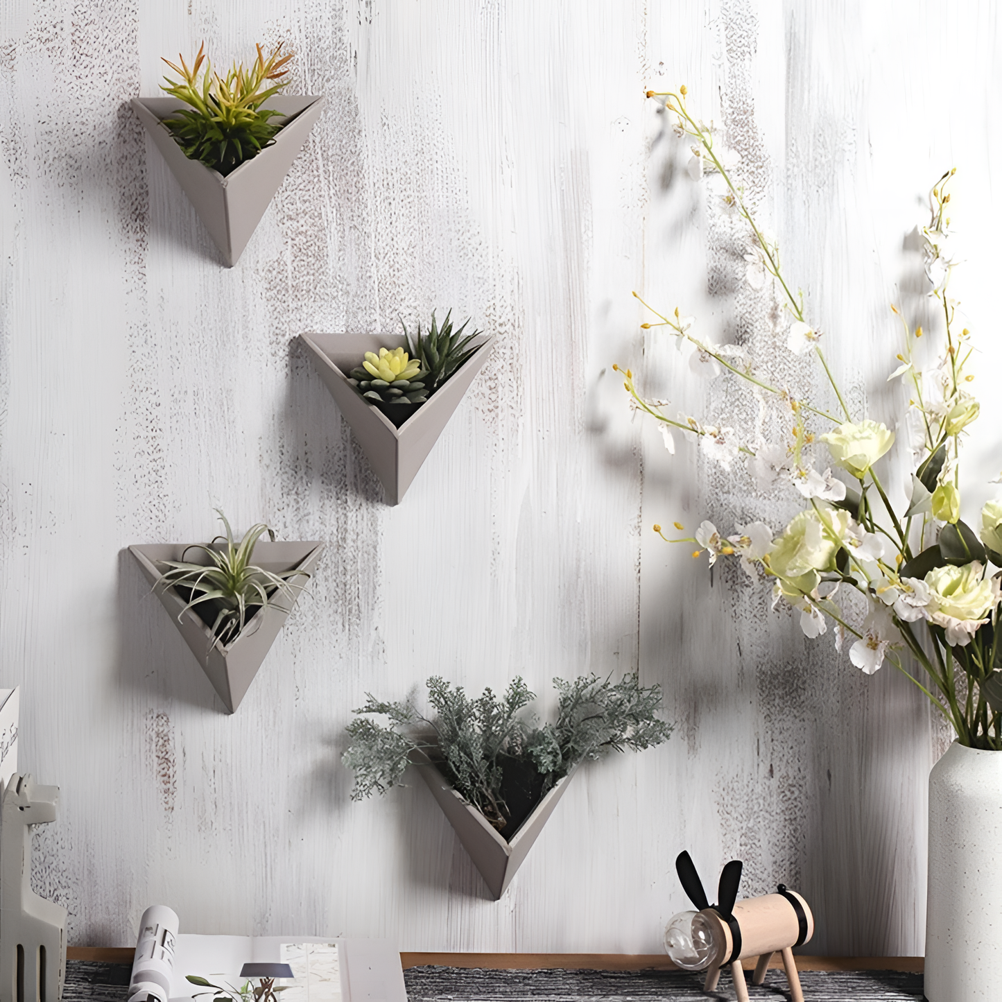 Hernan Modern Cement Triangle Wall Planter | Planters | NordicAbode.com