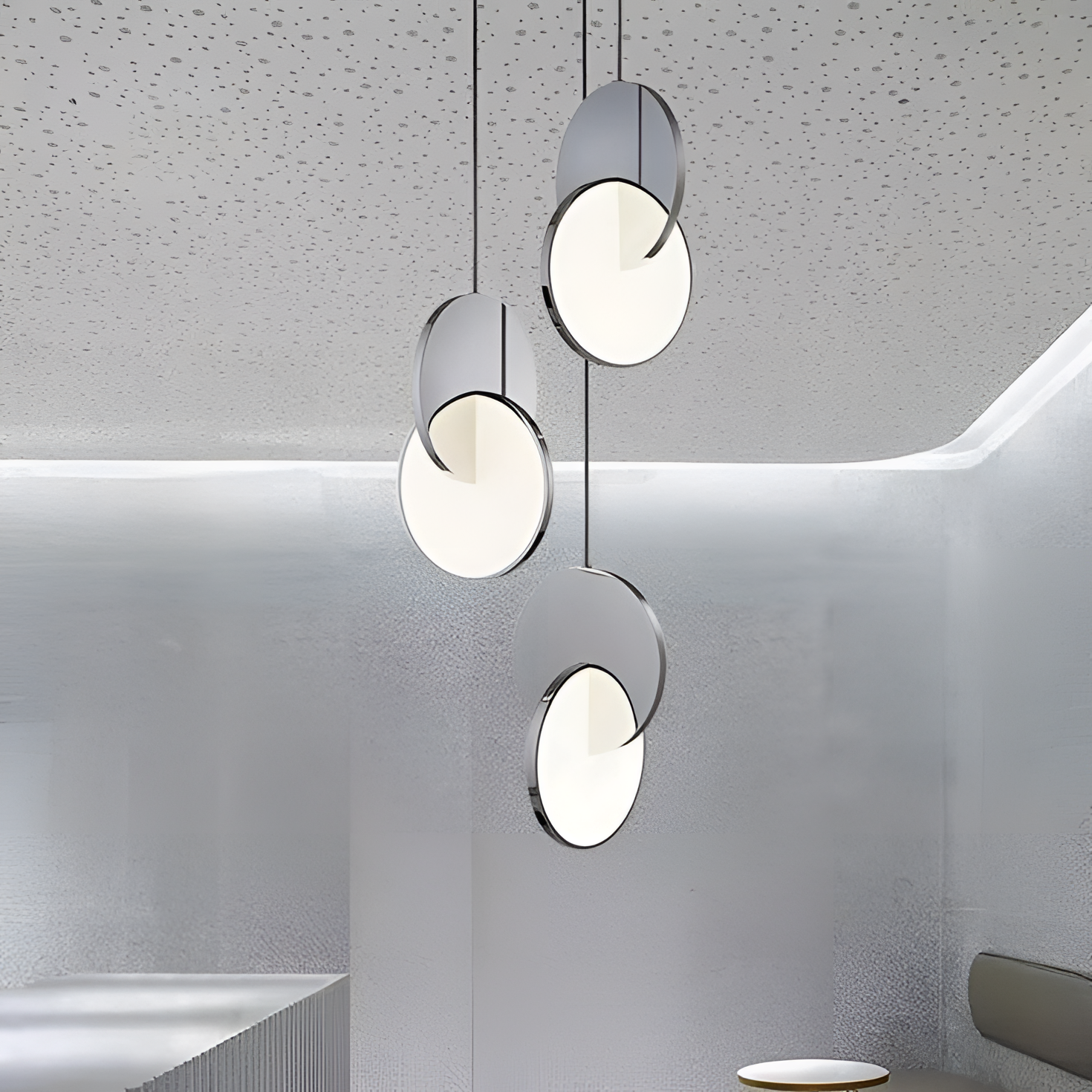 Earring Sleek Pendant Light Fixture | Lighting | NordicAbode.com