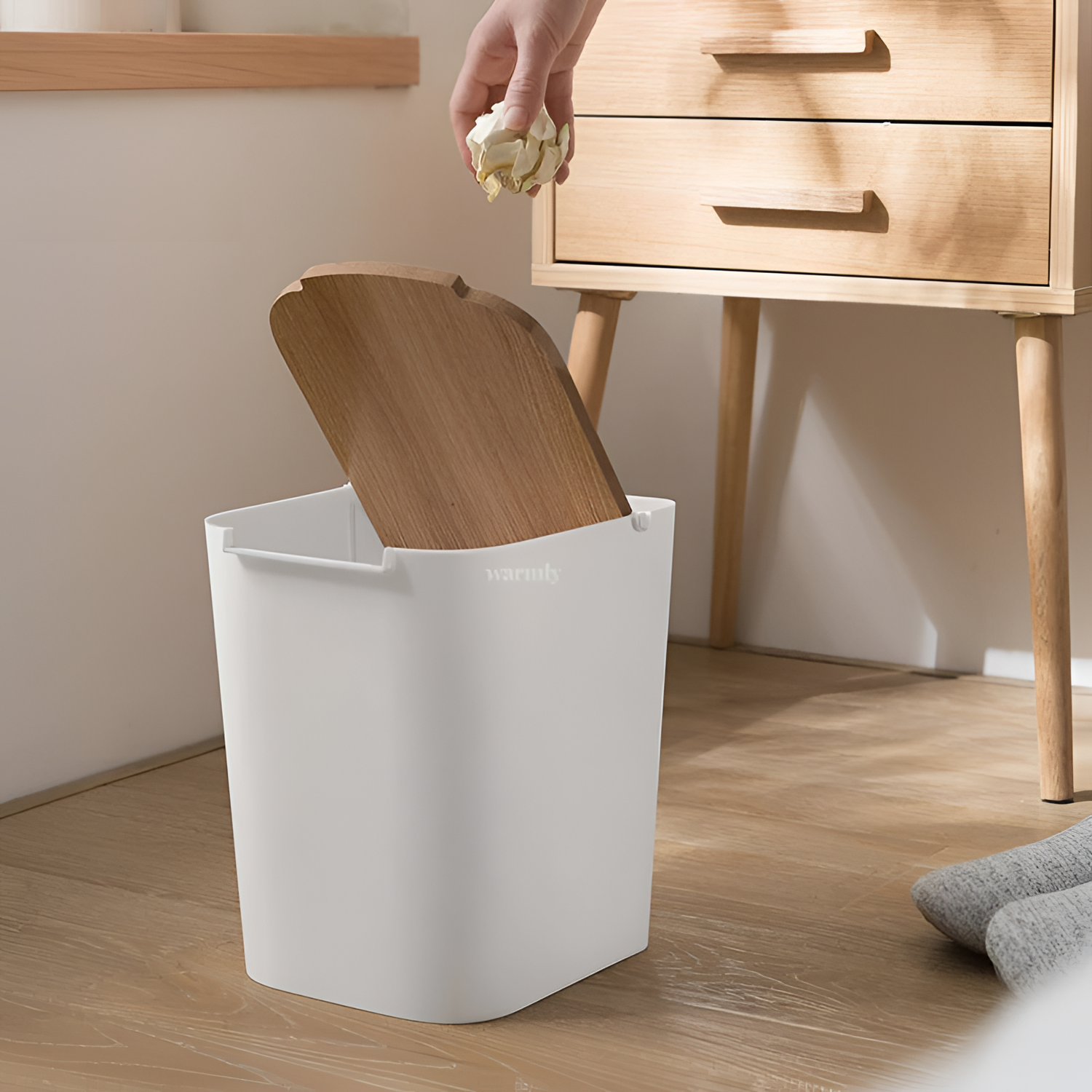 Modern Stylish Wood Office Trash Can | Office | NordicAbode.com