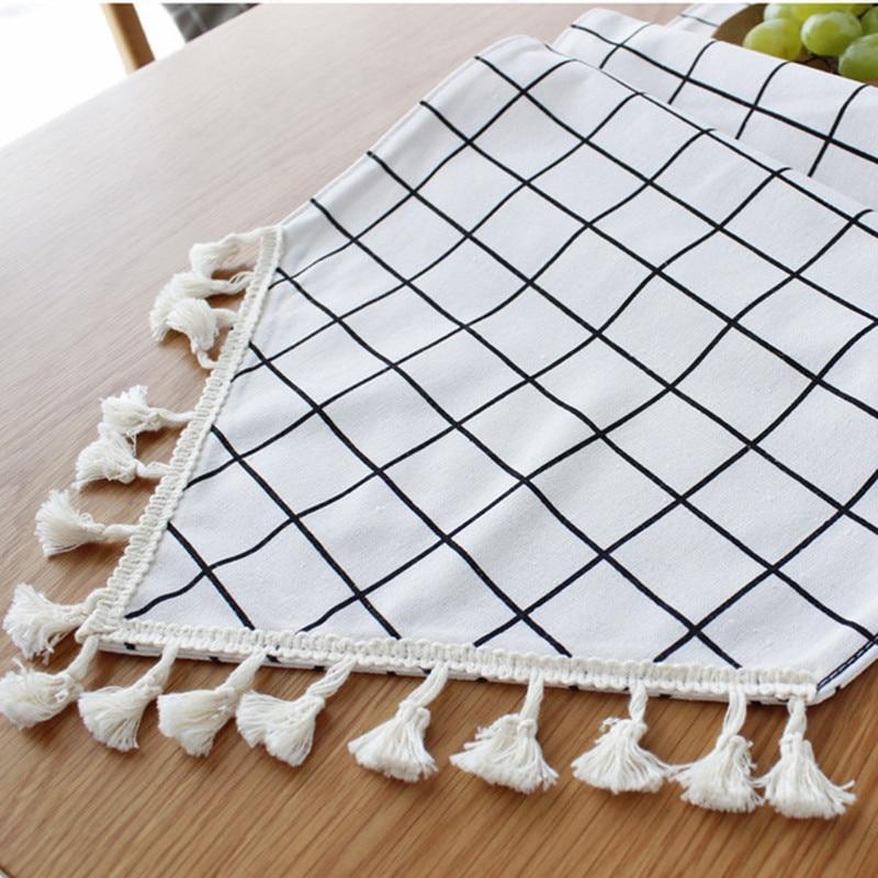 Zora - Modern Table Runner - Nordic Side - 05-29