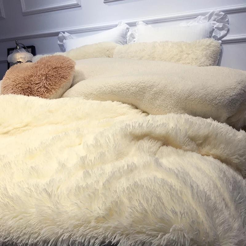 Luxury Fluffy 4 Pieces Bedding Set - Nordic Side - 