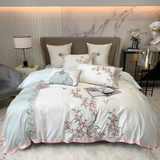 Luxury Plum Embroidery Duvet Cover - Luxury